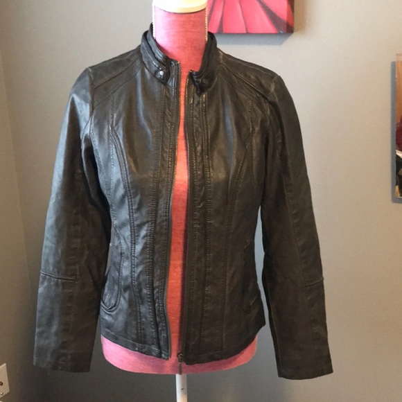 Bernardo Jackets & Blazers - Bernardo Collection gray faux leather jacket